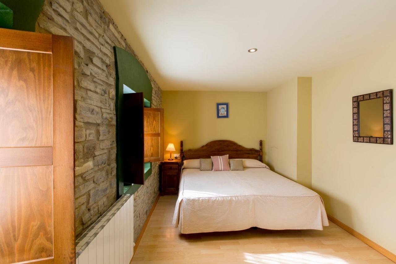 Hotel Rural Los Cerezos De Yanguas מראה חיצוני תמונה