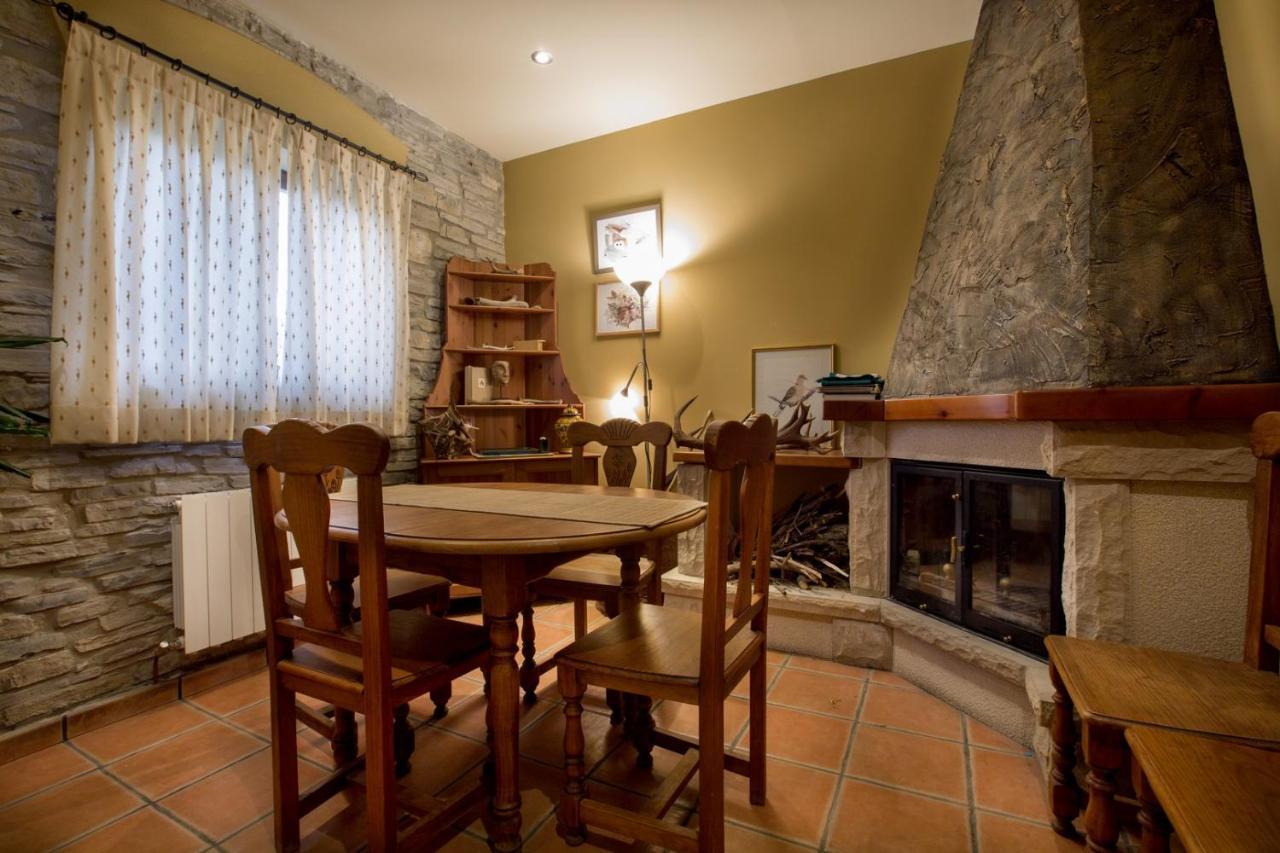 Hotel Rural Los Cerezos De Yanguas מראה חיצוני תמונה