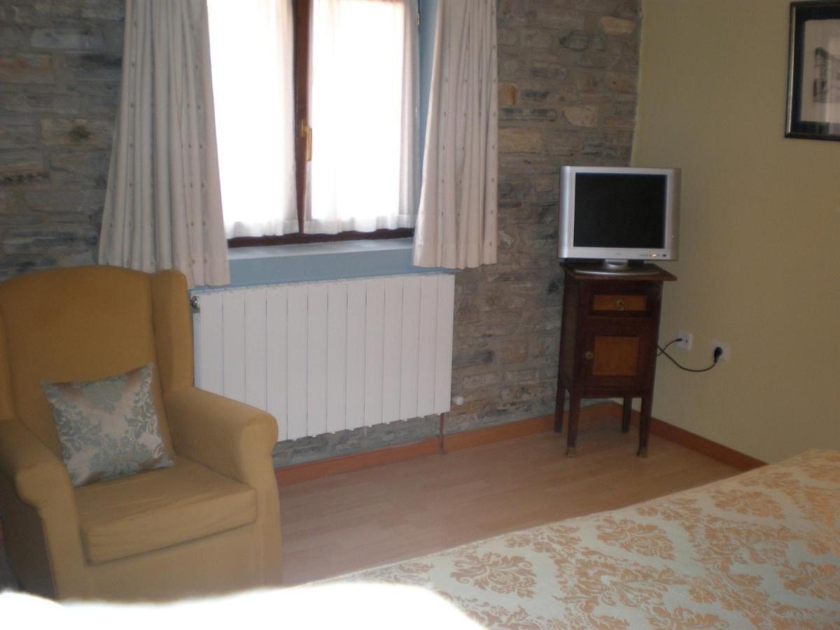 Hotel Rural Los Cerezos De Yanguas מראה חיצוני תמונה